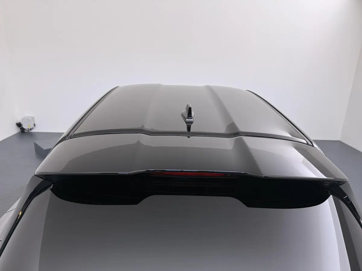 1.6 Hybrid N-Design | Stoel-, Stuur- & Voorruitverw. | | Parkeercamera | Navigatie |