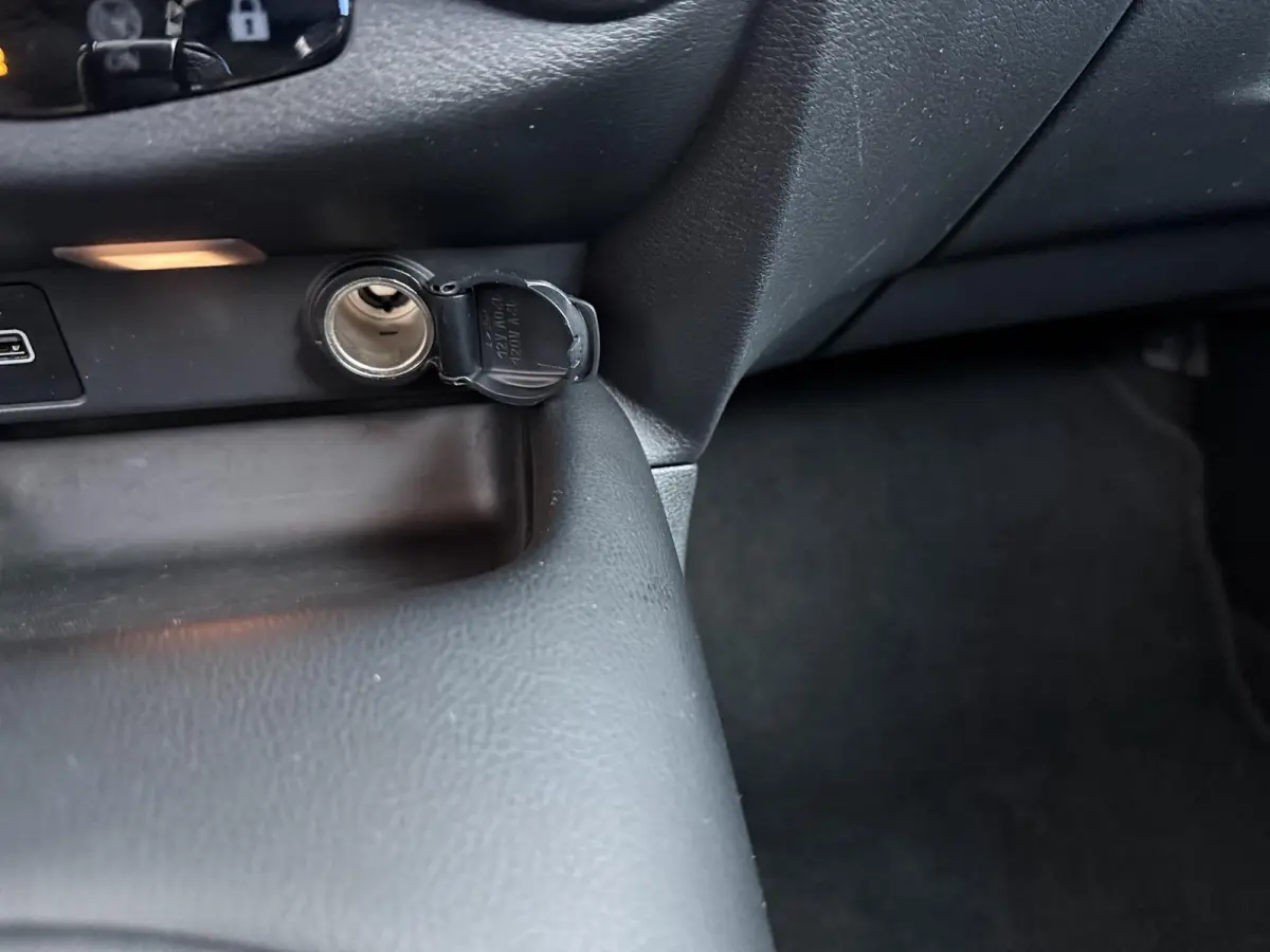 1.6 Hybrid N-Design | Stoel-, Stuur- & Voorruitverw. | | Parkeercamera | Navigatie |