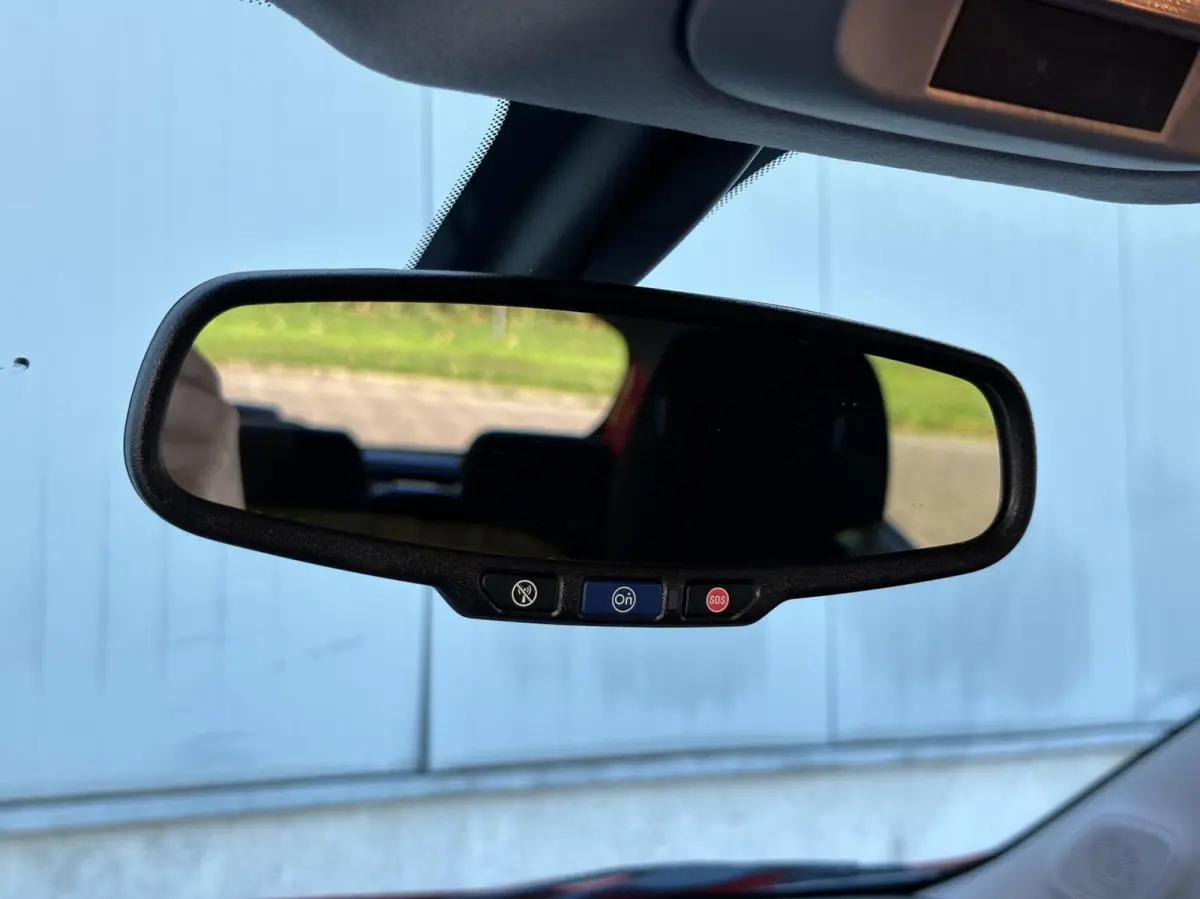 1.0 Online Edition Carplay, stuurverwarming!