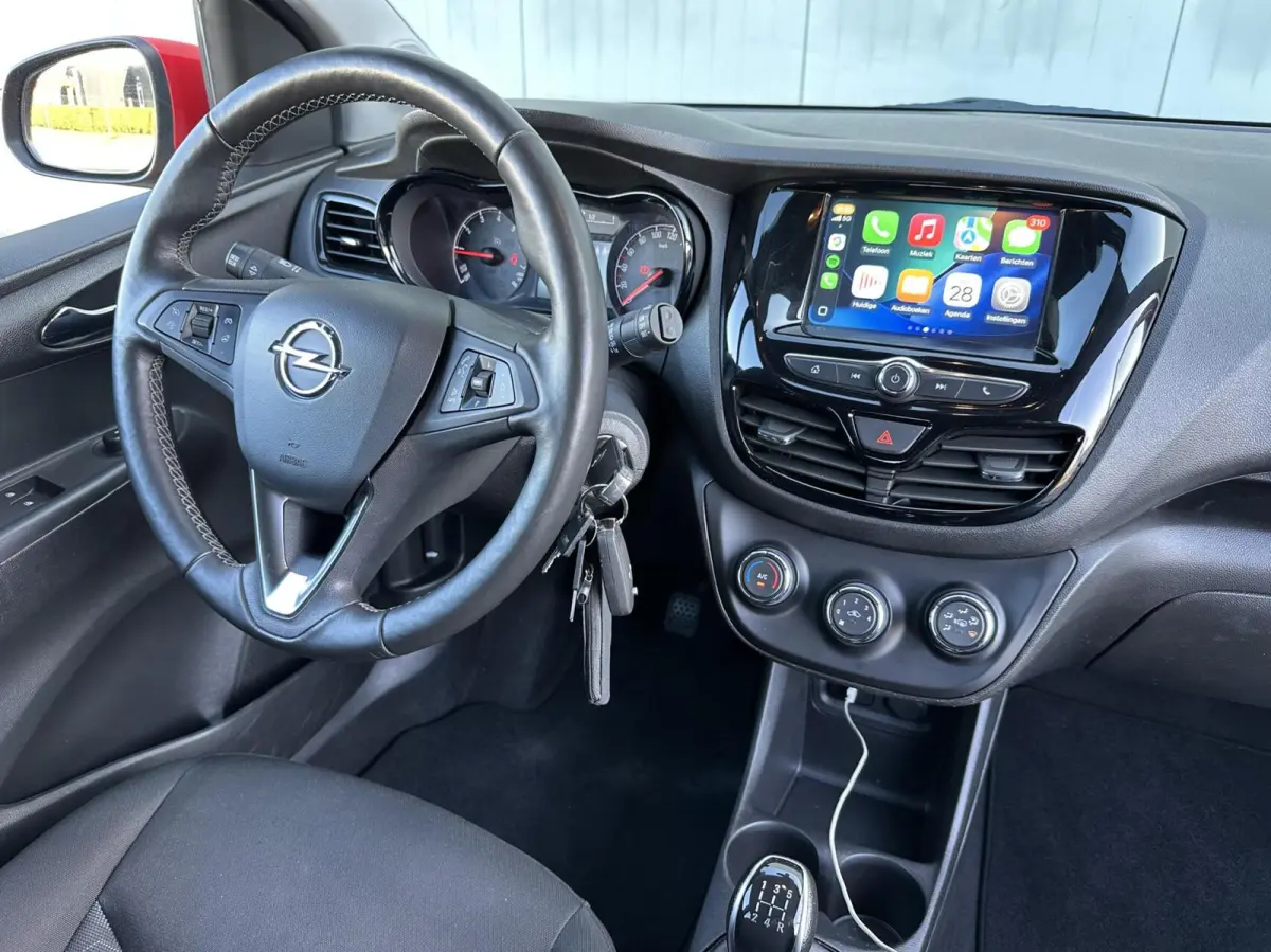 1.0 Online Edition Carplay, stuurverwarming!