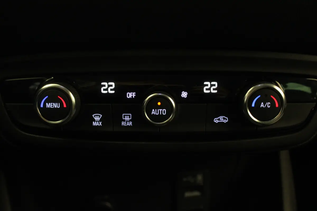 1.2 Turbo Elegance |Camera|Navi|