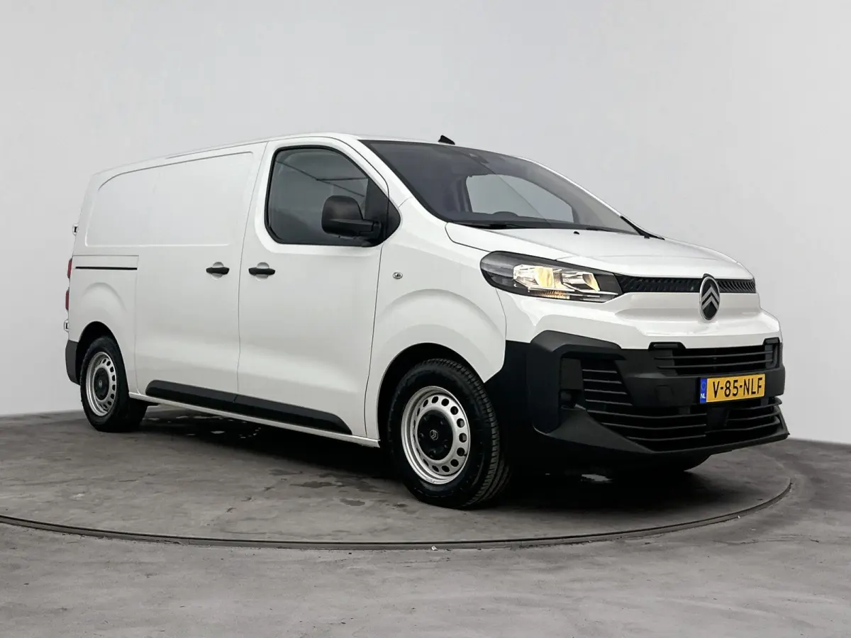 L2 136 75 kWh | 3 Zitplaatsen | Airco | Cruise Control | Bluetooth