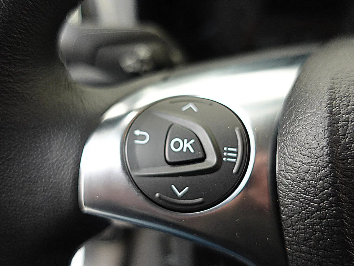 1.5 EcoBlue L2 Trend Automaat Navigatie Airco Parkeersensoren Cruise Control Camera