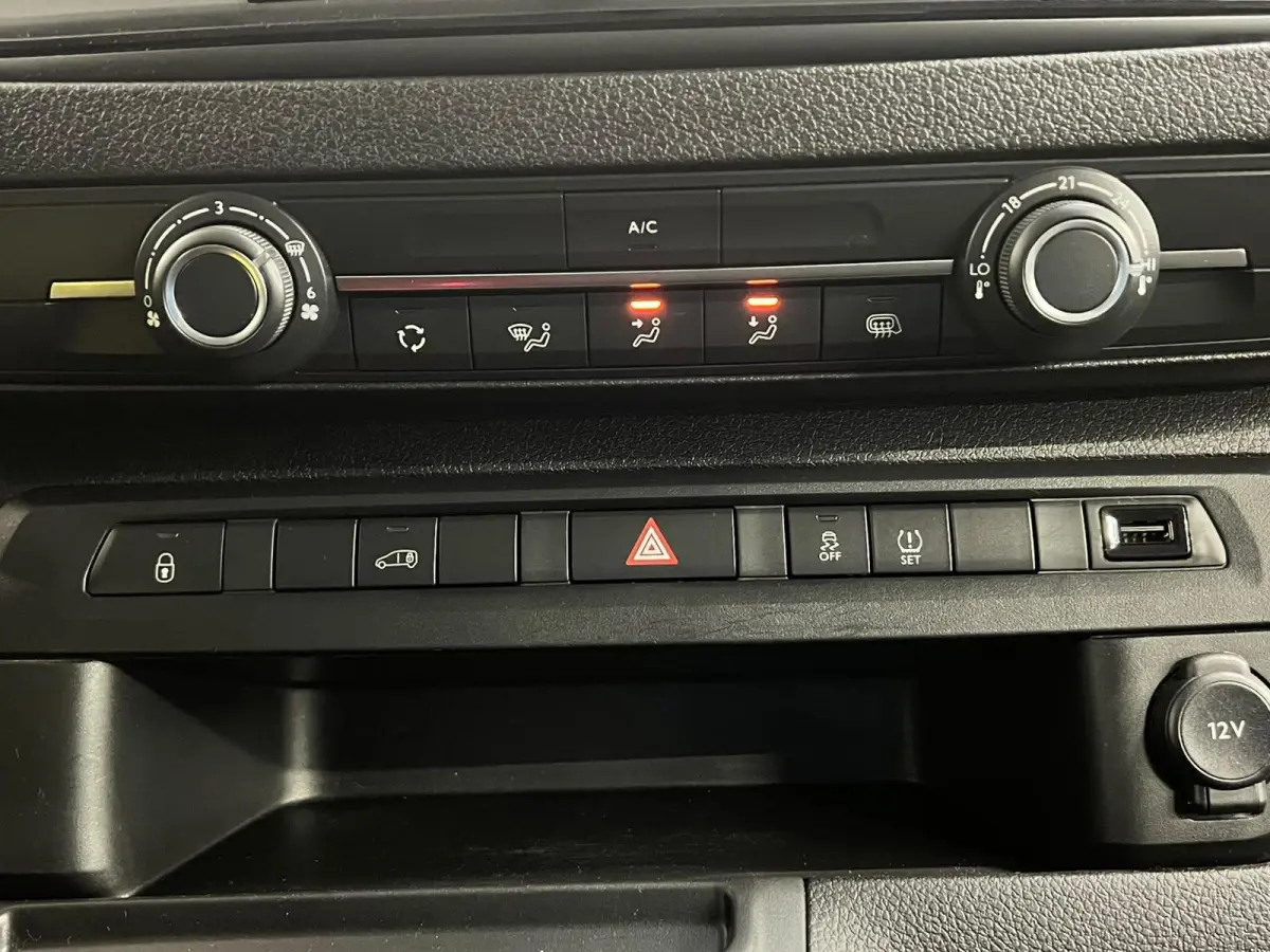 L3H1 Edition 50 kWh Navigatie Apple Carplay Parkeersensoren Cruise Control Airco