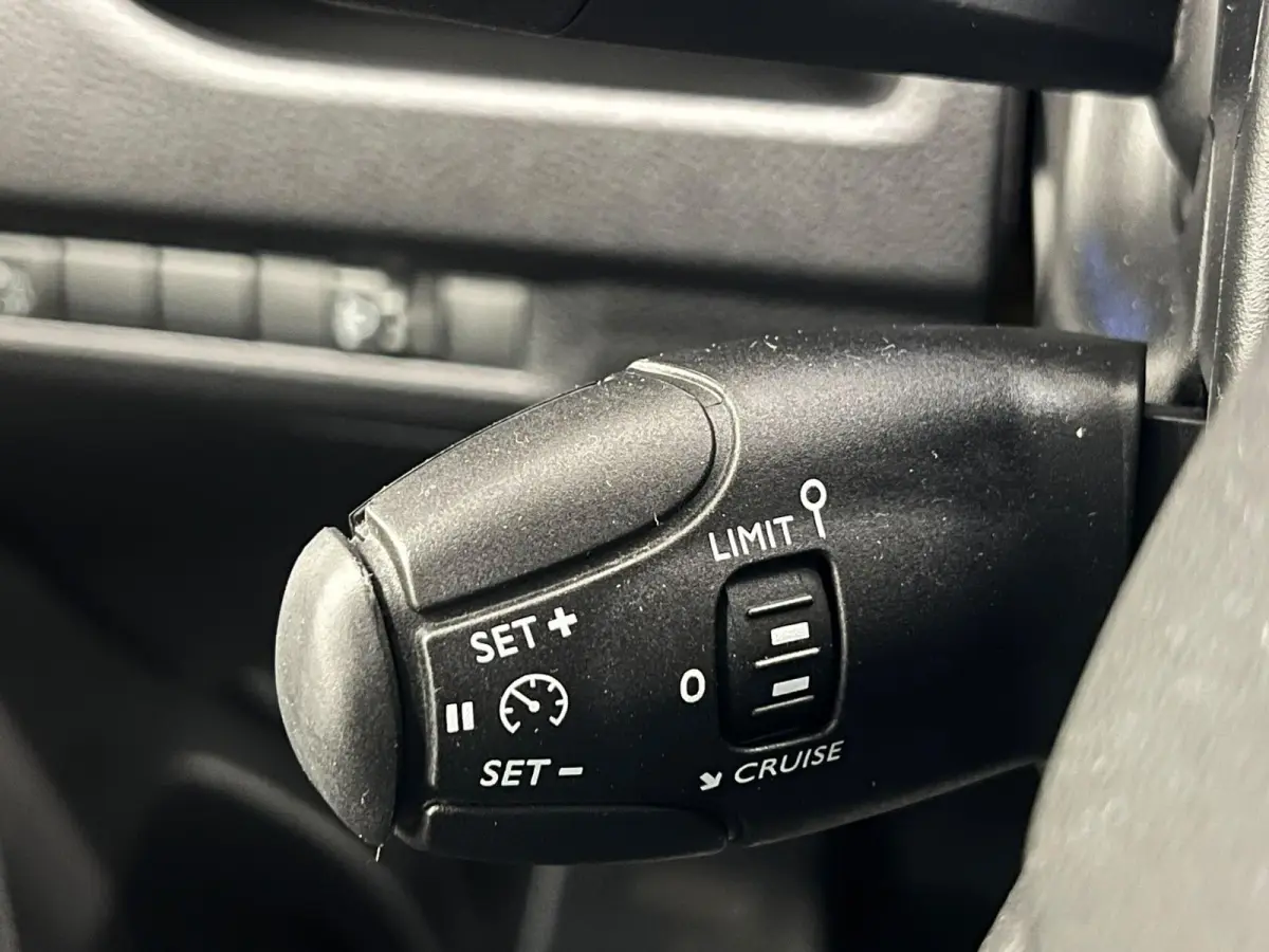 L3H1 Edition 50 kWh Navigatie Apple Carplay Parkeersensoren Cruise Control Airco