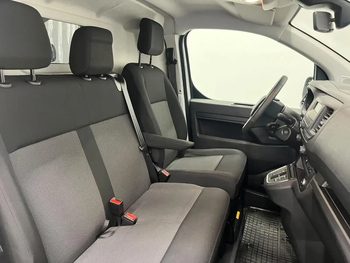 L3H1 Edition 50 kWh Navigatie Apple Carplay Parkeersensoren Cruise Control Airco