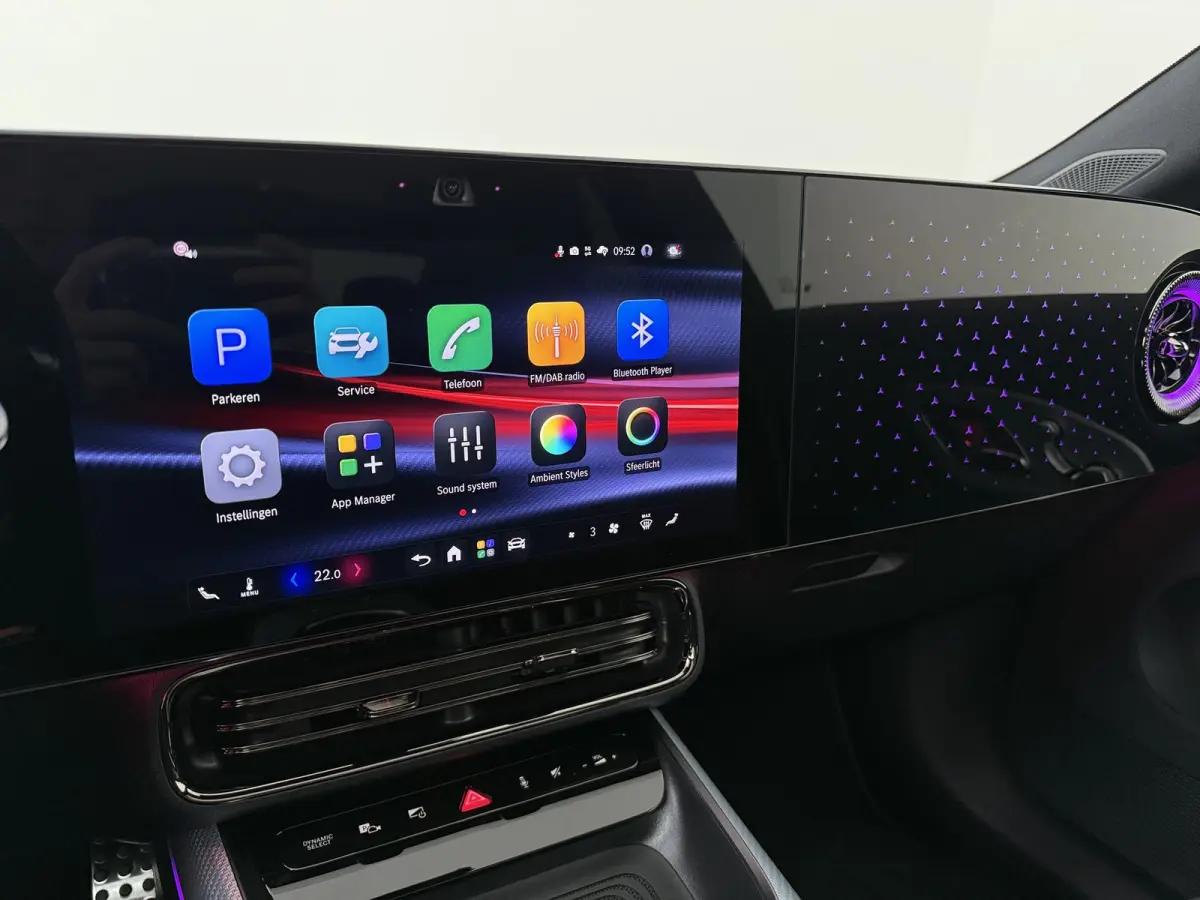180 Business Solution AMG | Panoramadak | Trekhaak | Memory | Multibeam LED | 19"LM velgen | Parkeercamera |