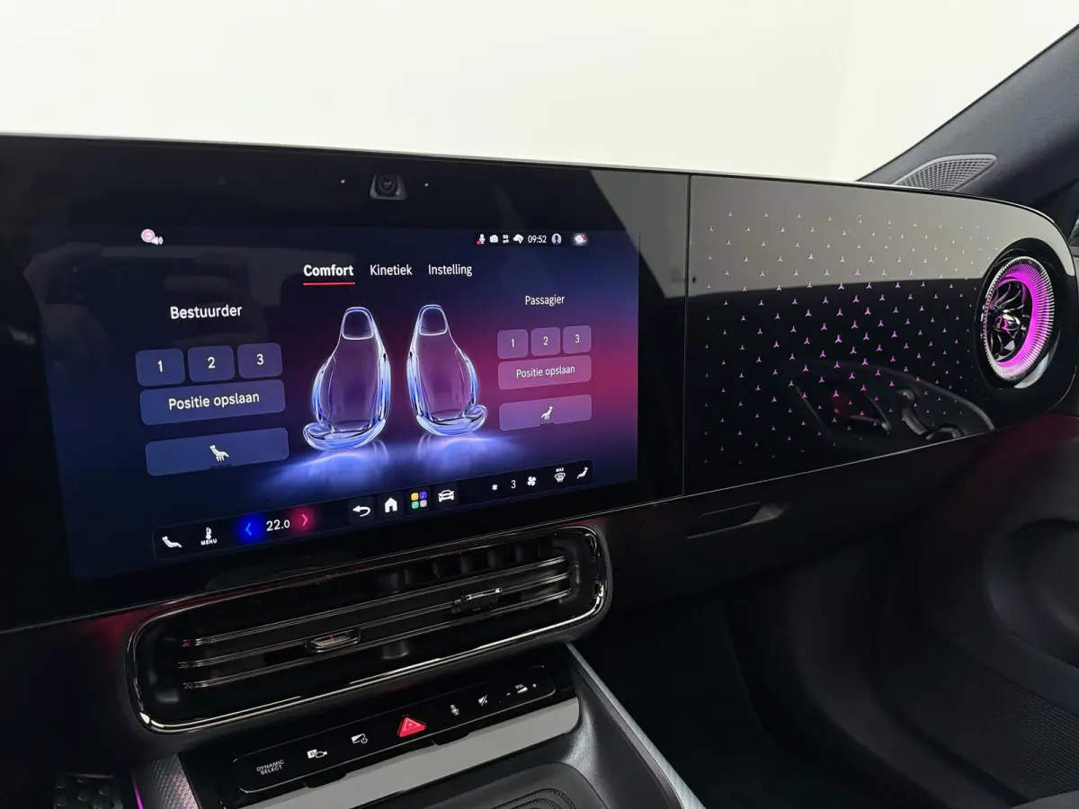 180 Business Solution AMG | Panoramadak | Trekhaak | Memory | Multibeam LED | 19"LM velgen | Parkeercamera |