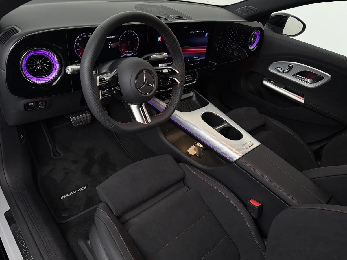 180 Business Solution AMG | Panoramadak | Trekhaak | Memory | Multibeam LED | 19"LM velgen | Parkeercamera |