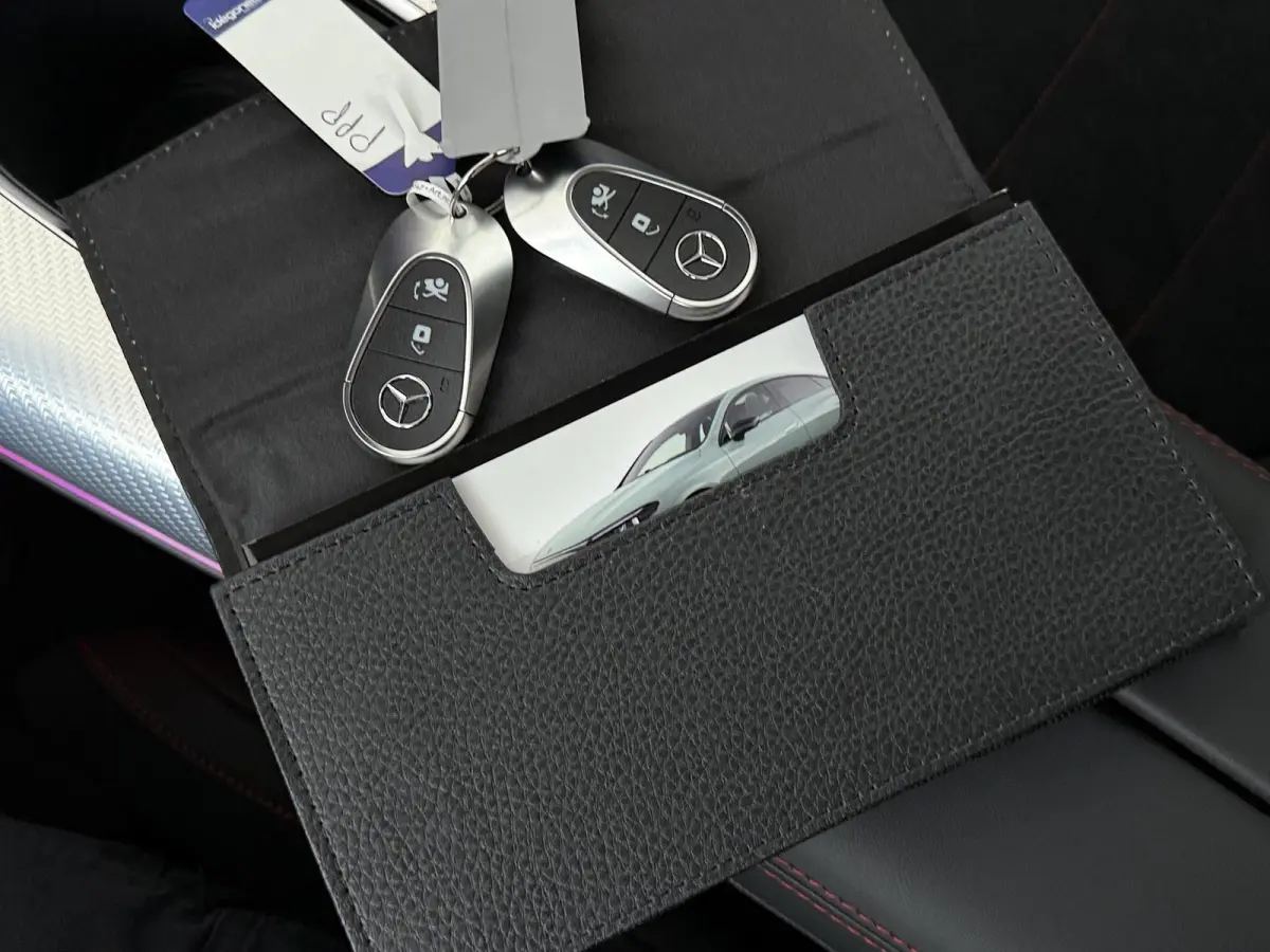 180 Business Solution AMG | Panoramadak | Trekhaak | Memory | Multibeam LED | 19"LM velgen | Parkeercamera |