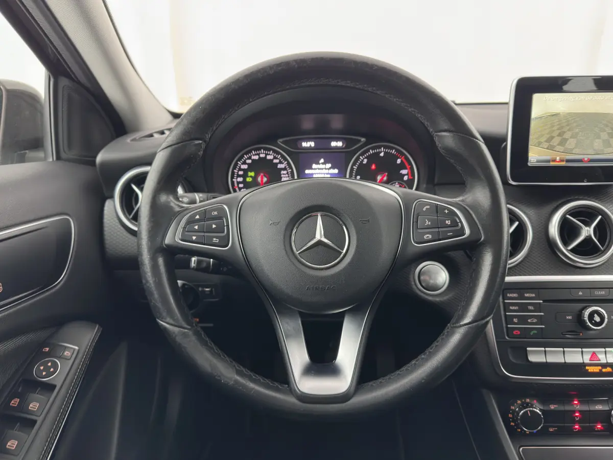 180 d BlueEFFICIENCY Ambition *LEATHER-FABRIC | NAVI-FULLMAP | CAMERA | SPORT-SEATS | AIRCO | CRUISE | 17''ALU*