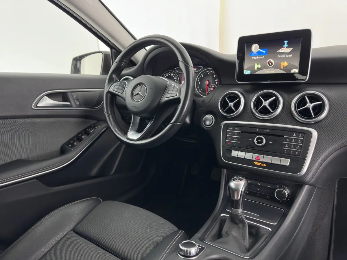 180 d BlueEFFICIENCY Ambition *LEATHER-FABRIC | NAVI-FULLMAP | CAMERA | SPORT-SEATS | AIRCO | CRUISE | 17''ALU*