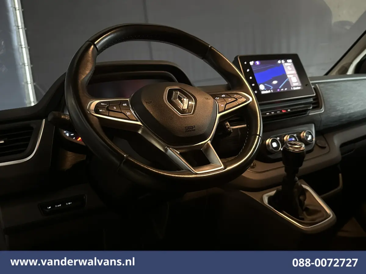 2.0 BluedCi 150pk L2H1 Facelift SPORT Euro6 Airco | Navigatie | Camera | LED | Trekhaak Cruisecontrol, Parkeersensoren, Bijrijdersbank