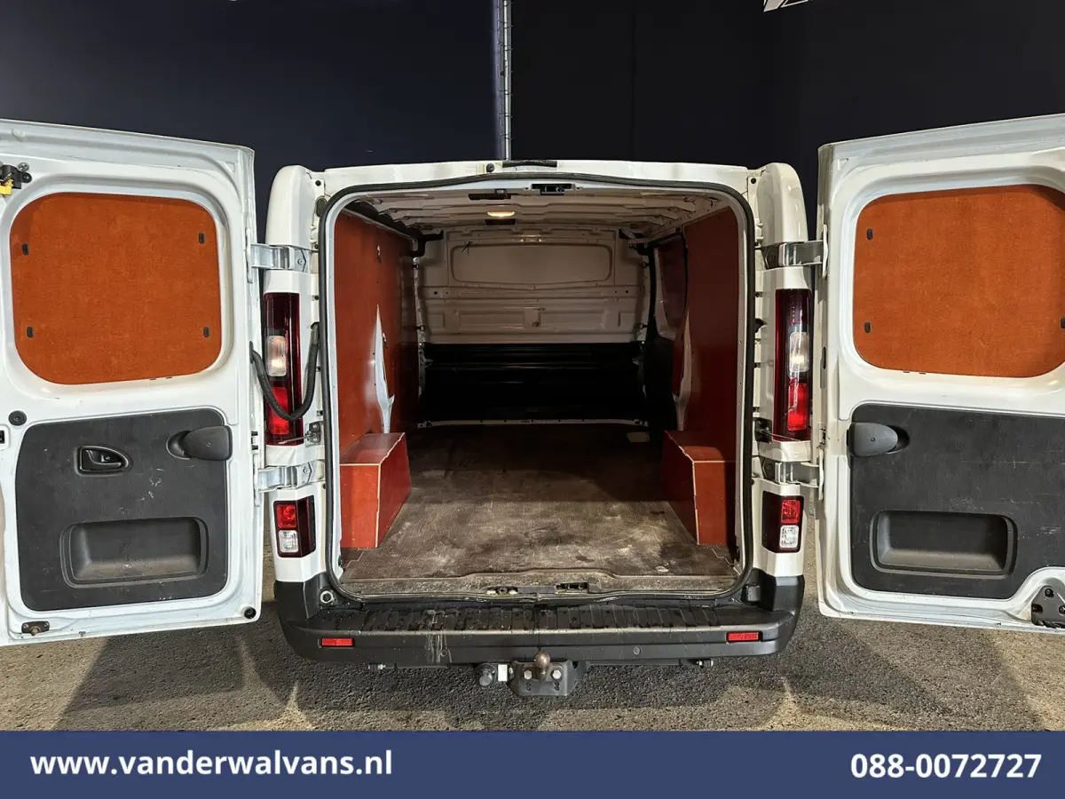 2.0 BluedCi 150pk L2H1 Facelift SPORT Euro6 Airco | Navigatie | Camera | LED | Trekhaak Cruisecontrol, Parkeersensoren, Bijrijdersbank