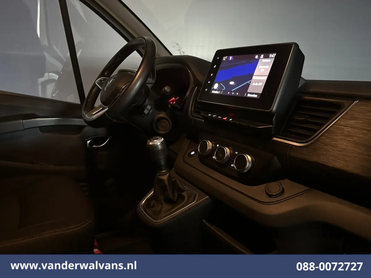 2.0 BluedCi 150pk L2H1 Facelift SPORT Euro6 Airco | Navigatie | Camera | LED | Trekhaak Cruisecontrol, Parkeersensoren, Bijrijdersbank