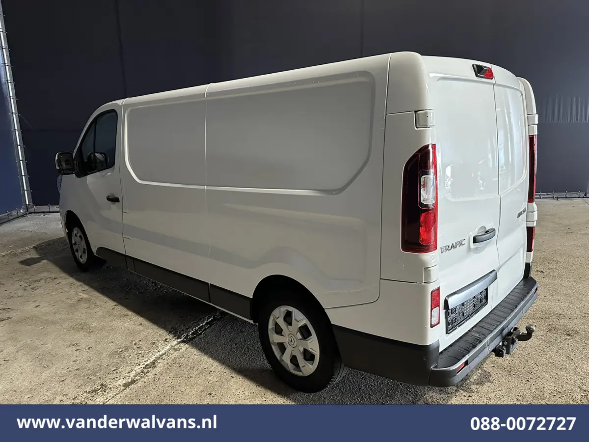 2.0 BluedCi 150pk L2H1 Facelift SPORT Euro6 Airco | Navigatie | Camera | LED | Trekhaak Cruisecontrol, Parkeersensoren, Bijrijdersbank