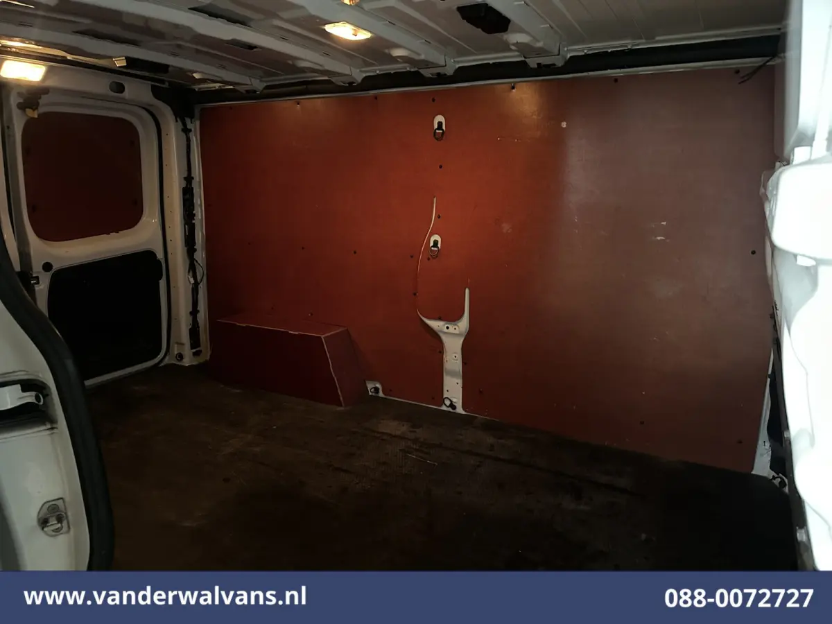2.0 BluedCi 150pk L2H1 Facelift SPORT Euro6 Airco | Navigatie | Camera | LED | Trekhaak Cruisecontrol, Parkeersensoren, Bijrijdersbank