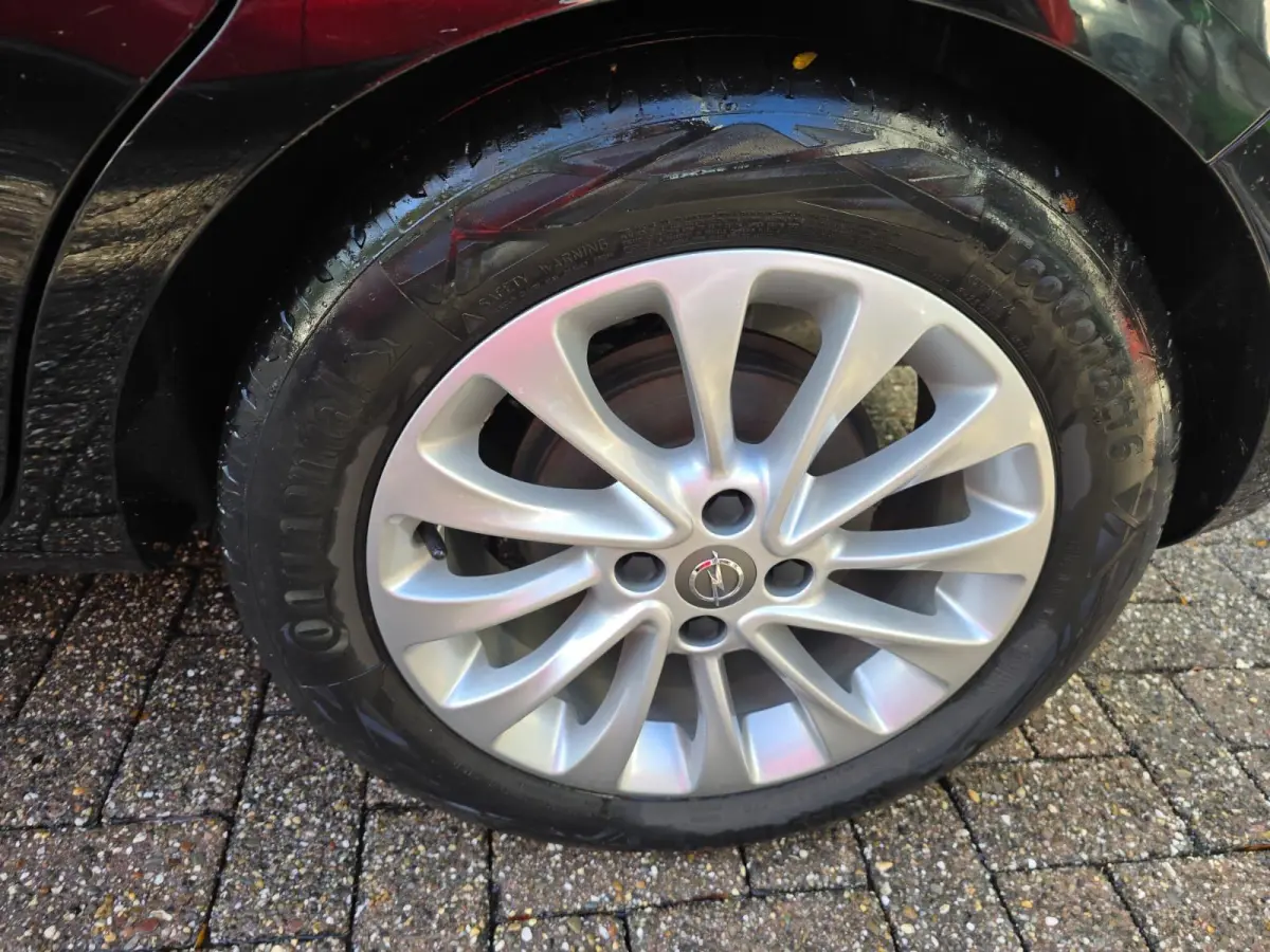 1.0 Turbo 120 Jaar Edition | SLECHTS 44.995 KM | 1E EIGENAAR | CAMERA | NAVI |