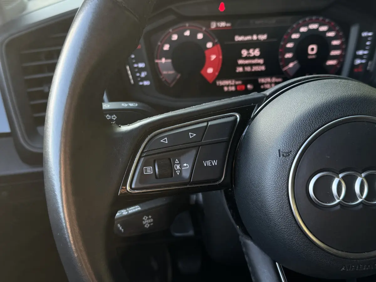 25 TFSI 95PK EPIC VIRTUAL/CARPLAY/CRUISE/STOELVERW.