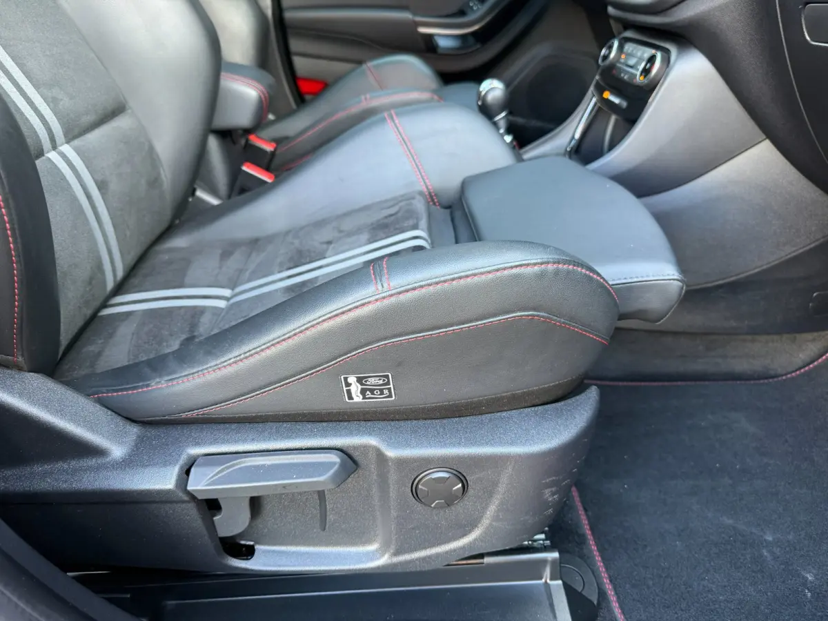 1.5 EcoBoost ST-X Perfor. pack, Navi, B&O, BLIS, Winter, Elk klep, etc. etc.