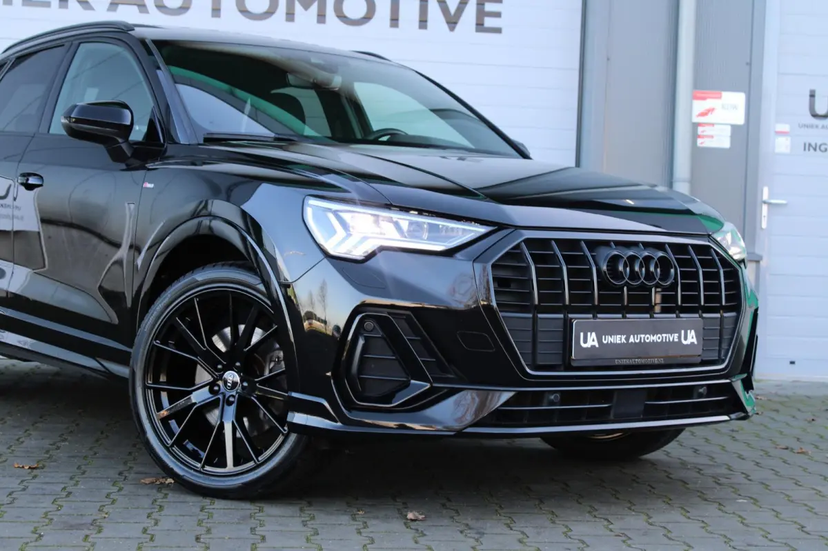 45 TFSI e S EDITION | S- LINE | PANO | CAMERA | LED-MATRIX | TREKHAAK | 20" | SFEERVERLICHTING | AUDI BLACK OPTIK