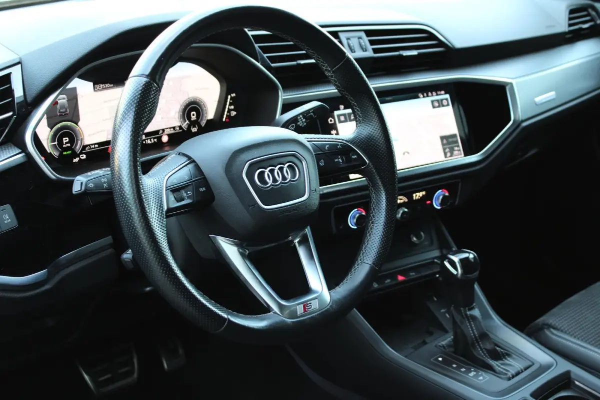 45 TFSI e S EDITION | S- LINE | PANO | CAMERA | LED-MATRIX | TREKHAAK | 20" | SFEERVERLICHTING | AUDI BLACK OPTIK