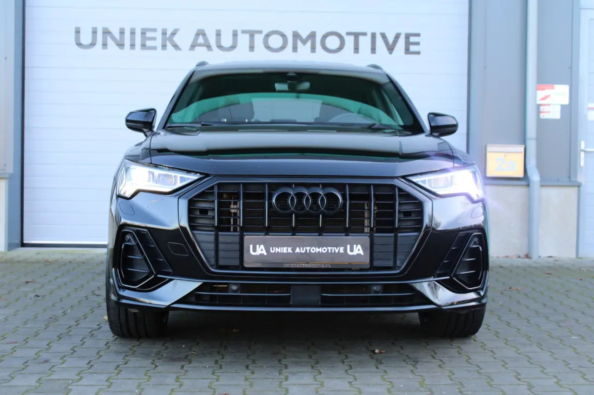 45 TFSI e S EDITION | S- LINE | PANO | CAMERA | LED-MATRIX | TREKHAAK | 20" | SFEERVERLICHTING | AUDI BLACK OPTIK
