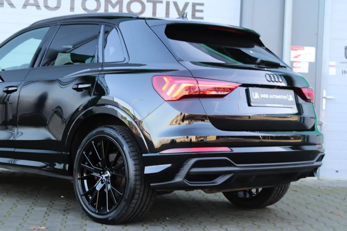 45 TFSI e S EDITION | S- LINE | PANO | CAMERA | LED-MATRIX | TREKHAAK | 20" | SFEERVERLICHTING | AUDI BLACK OPTIK