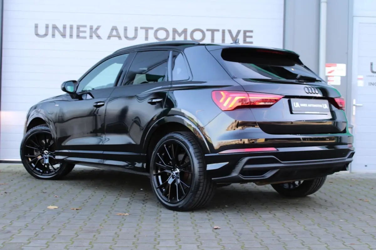 45 TFSI e S EDITION | S- LINE | PANO | CAMERA | LED-MATRIX | TREKHAAK | 20" | SFEERVERLICHTING | AUDI BLACK OPTIK