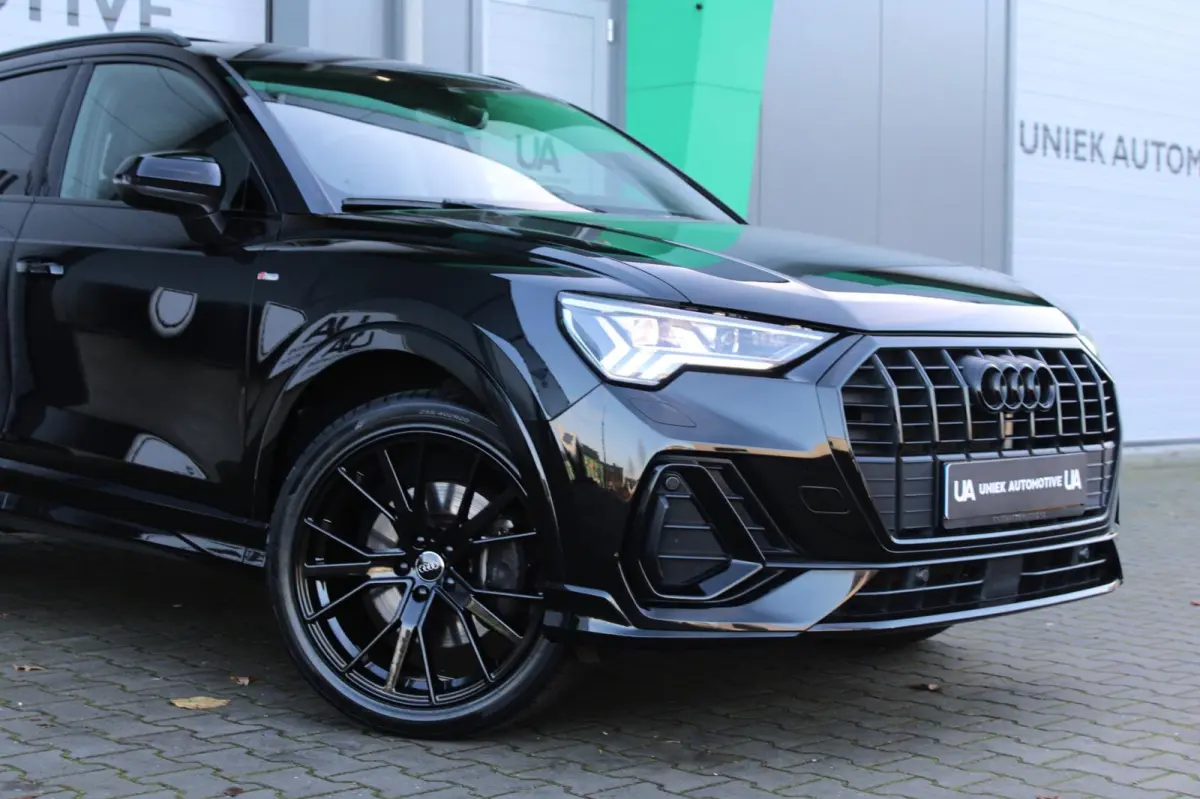45 TFSI e S EDITION | S- LINE | PANO | CAMERA | LED-MATRIX | TREKHAAK | 20" | SFEERVERLICHTING | AUDI BLACK OPTIK