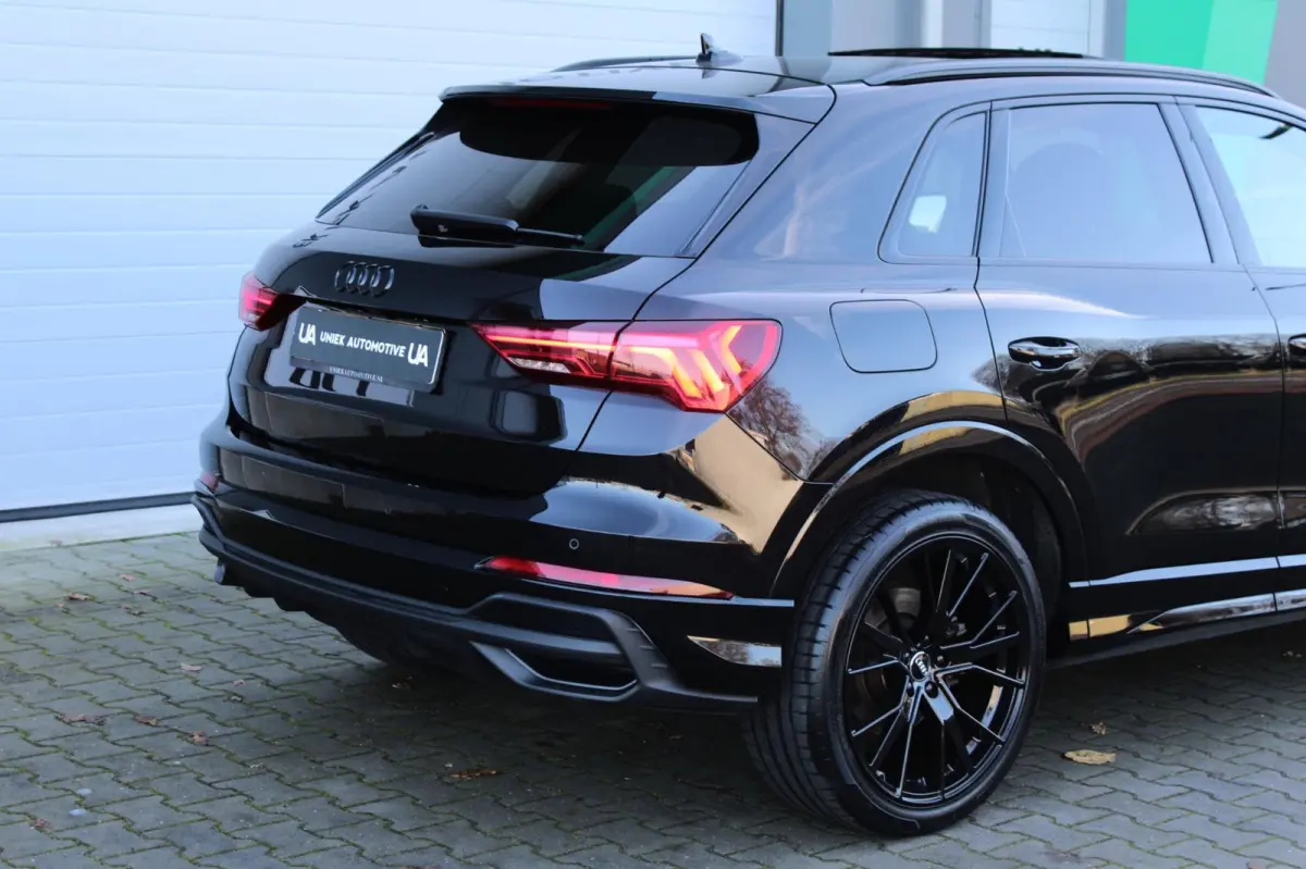 45 TFSI e S EDITION | S- LINE | PANO | CAMERA | LED-MATRIX | TREKHAAK | 20" | SFEERVERLICHTING | AUDI BLACK OPTIK