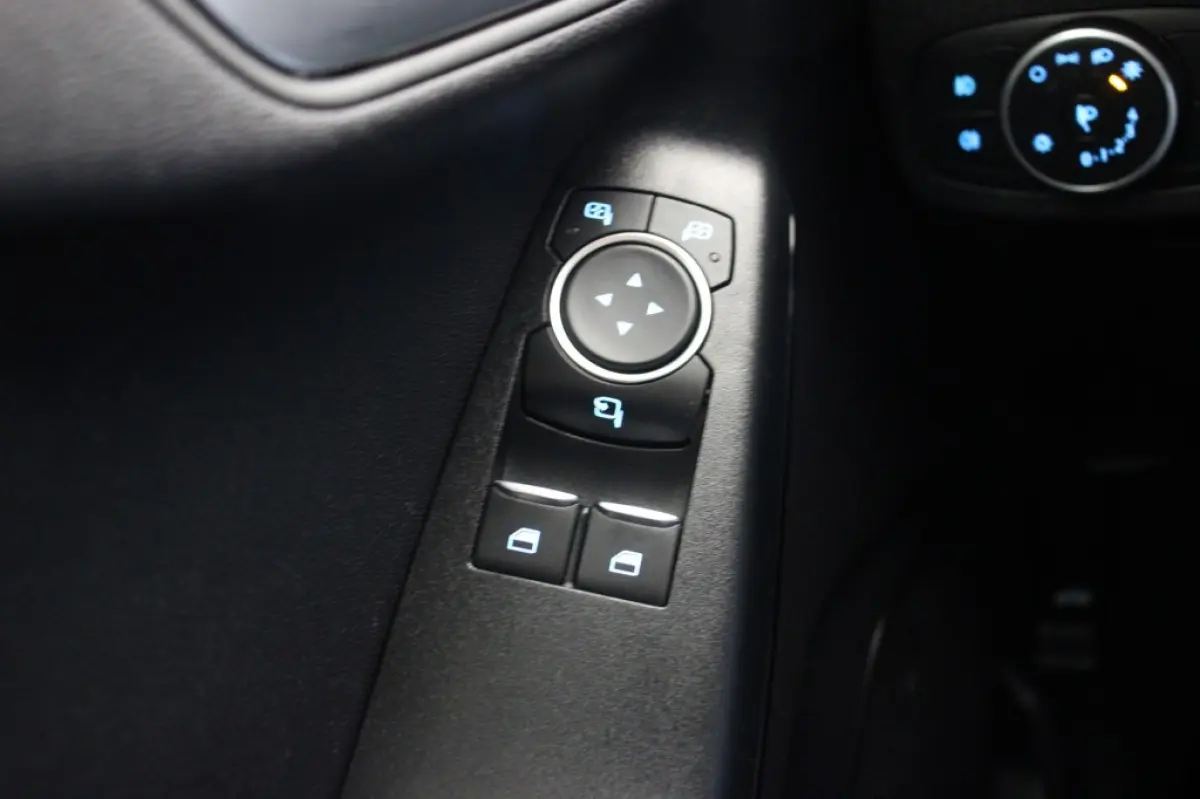 1.1 Edition - Carplay, Navi, Cruise, Lichtmetalen Velgen