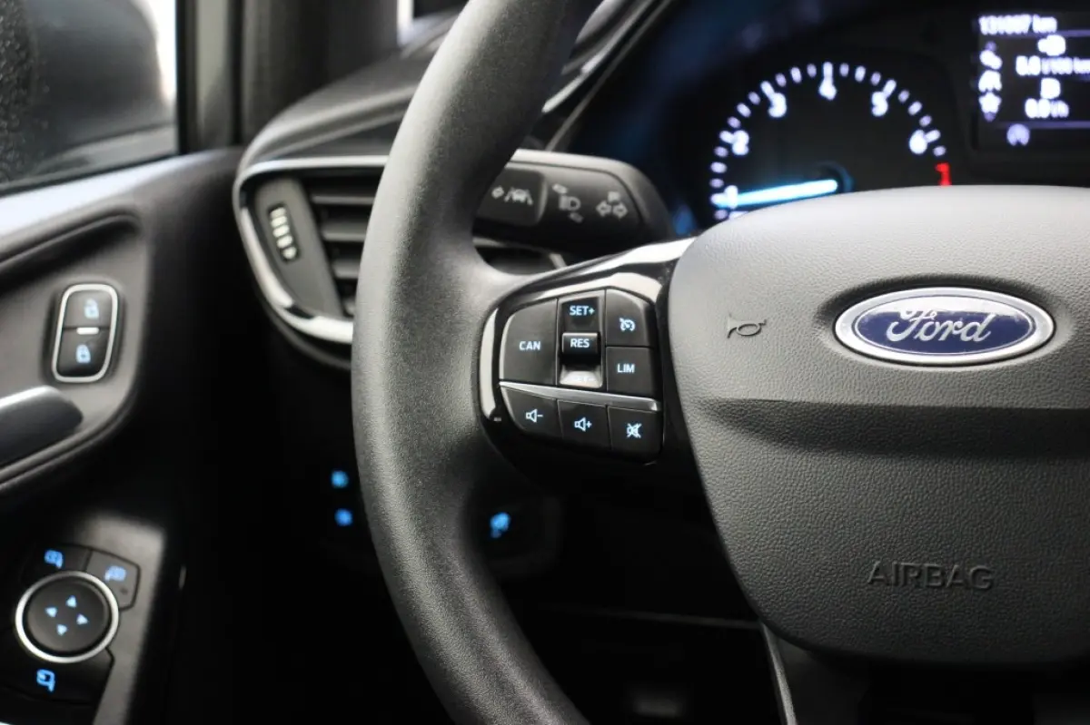 1.1 Edition - Carplay, Navi, Cruise, Lichtmetalen Velgen