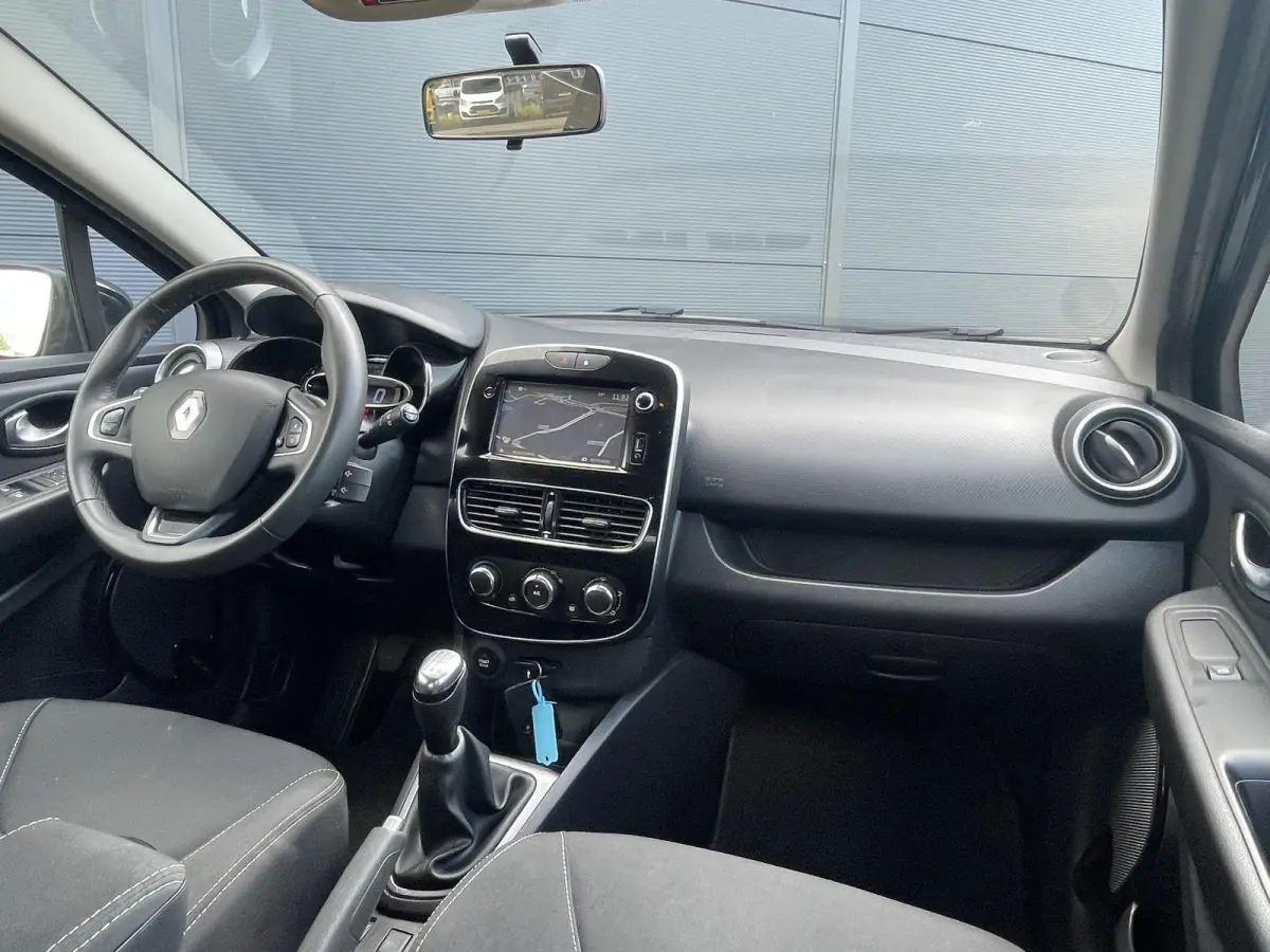 0.9 TCe Limited | Navigatie | Bluetooth | Trekhaak | Cruise control | Parkeersensor achter