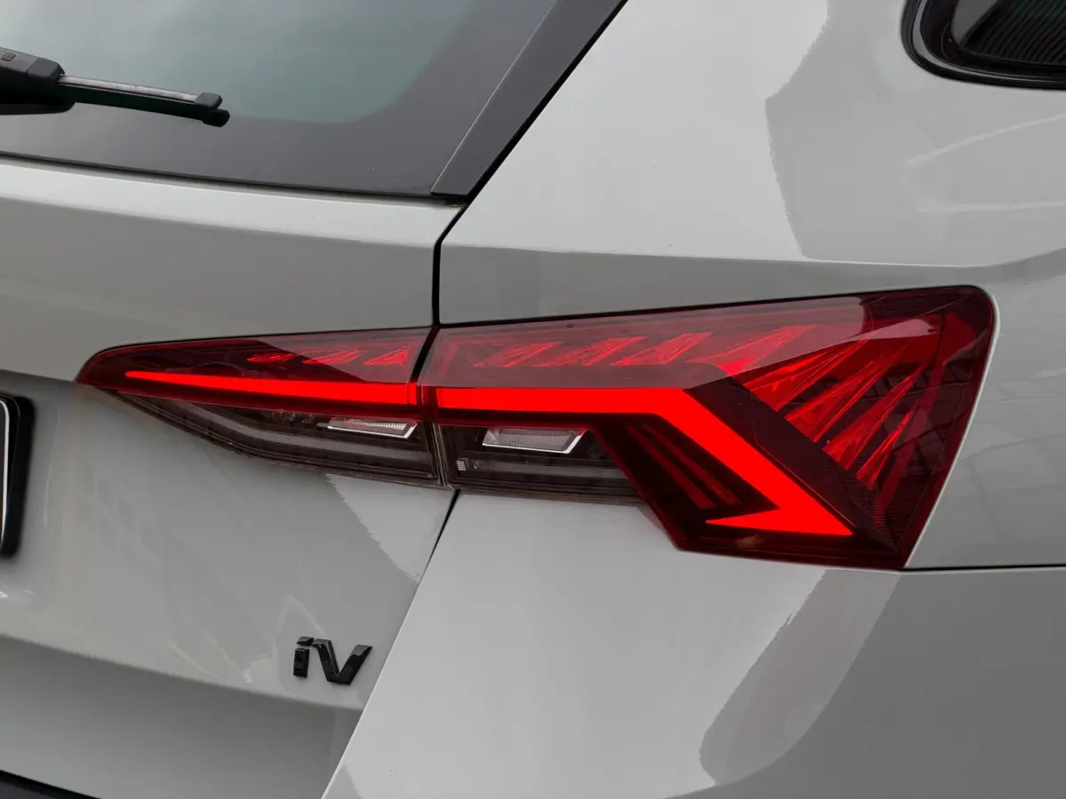 1.4 TSI RS iV PHEV ACC HUD Canton Camera