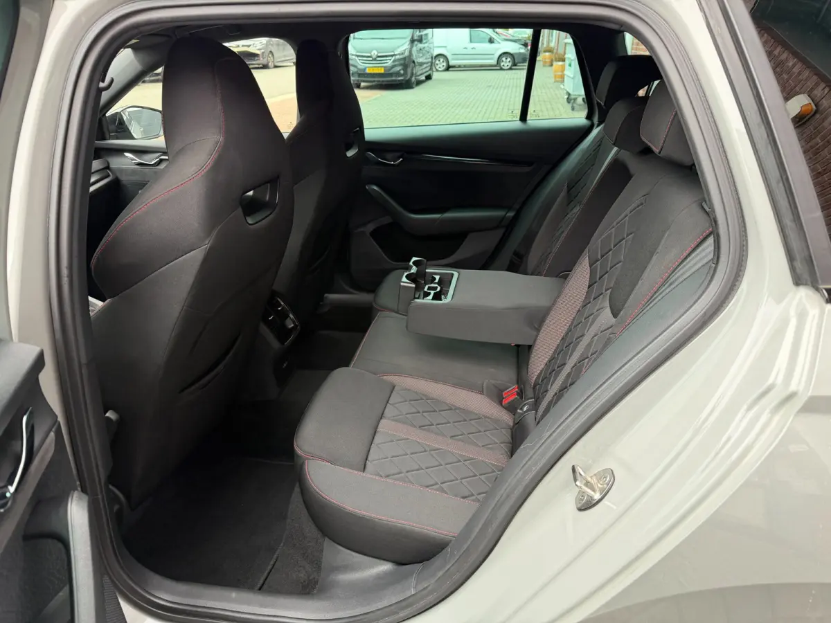1.4 TSI RS iV PHEV ACC HUD Canton Camera