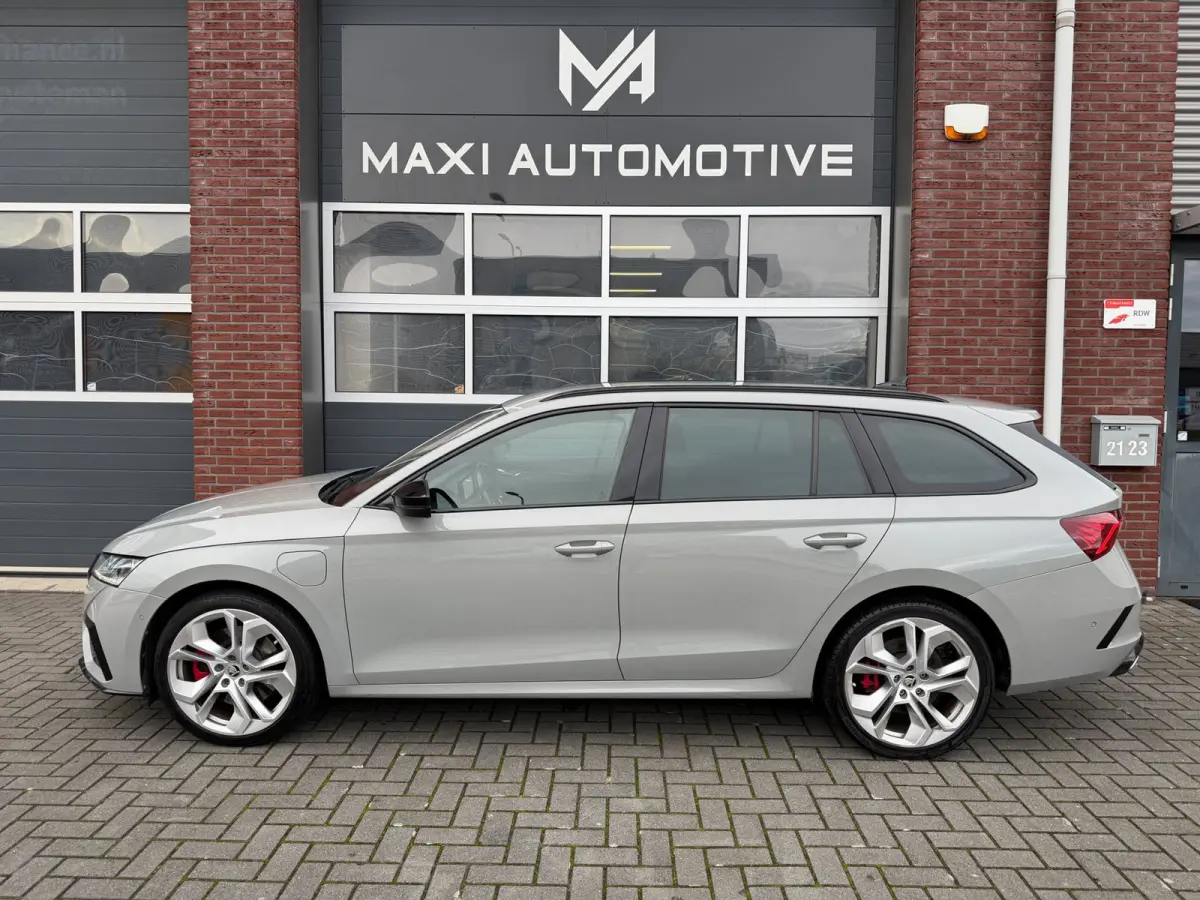 1.4 TSI RS iV PHEV ACC HUD Canton Camera