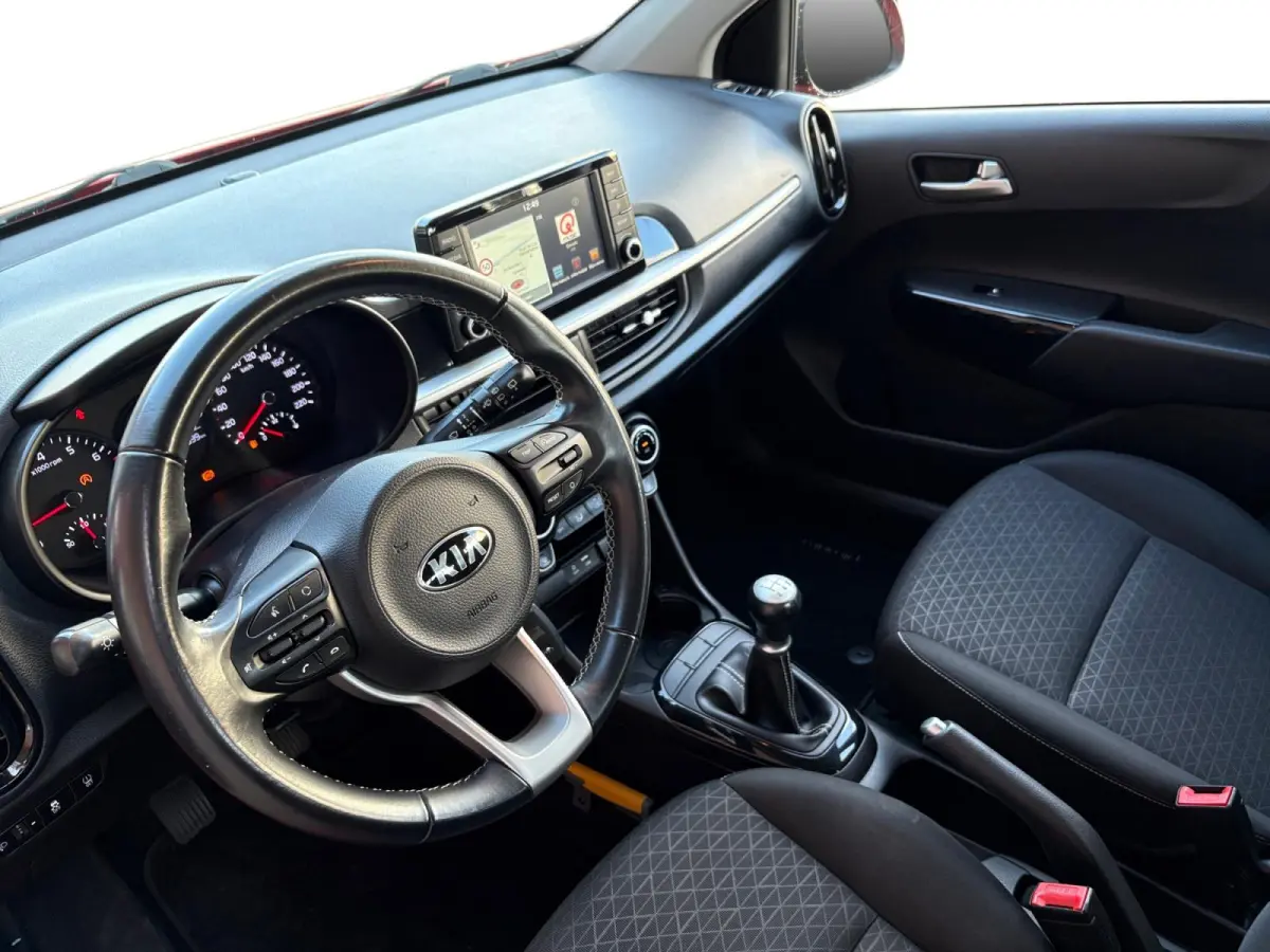 1.0 CVVT First Edition | Navigatie | Cruise control | Camera | Apple Carplay / Android Auto | Elektrische ramen voor en achter | Lichtmetalen Velgen |