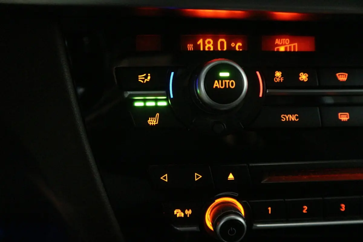 XDrive40e High Executive 12 MAANDEN GARANTIE/ TREKHAAK/ CARPLAY