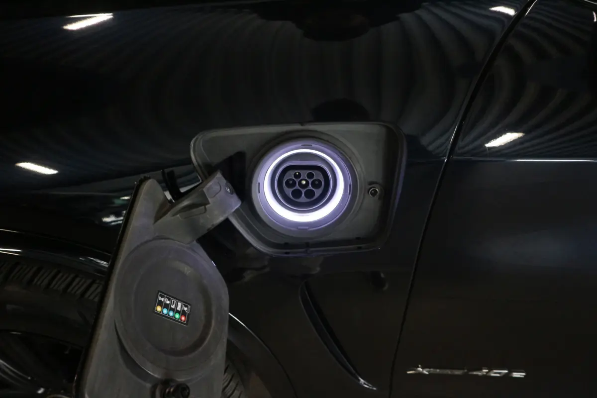 XDrive40e High Executive 12 MAANDEN GARANTIE/ TREKHAAK/ CARPLAY
