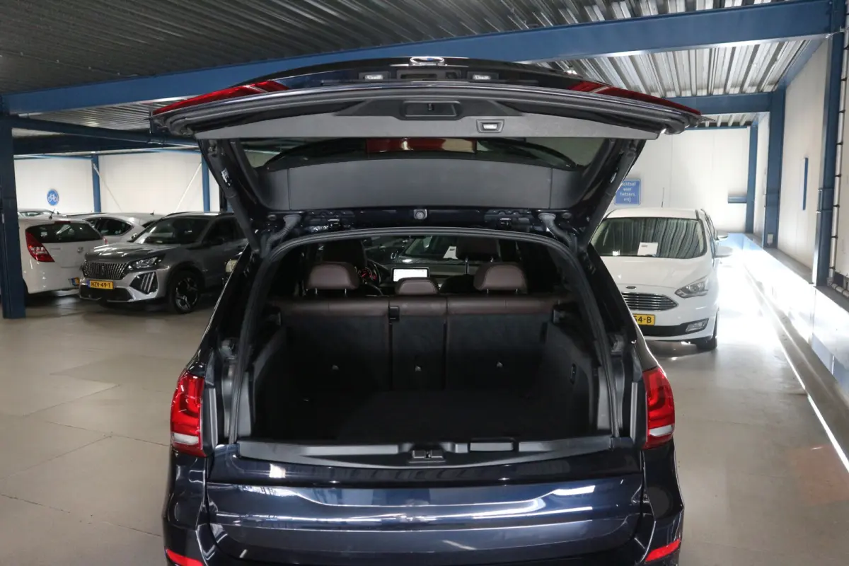 XDrive40e High Executive 12 MAANDEN GARANTIE/ TREKHAAK/ CARPLAY