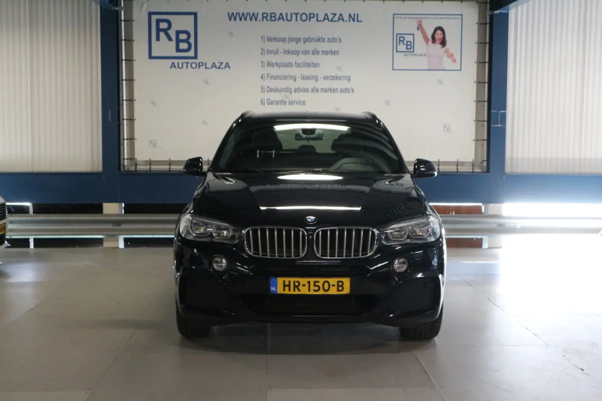 XDrive40e High Executive 12 MAANDEN GARANTIE/ TREKHAAK/ CARPLAY