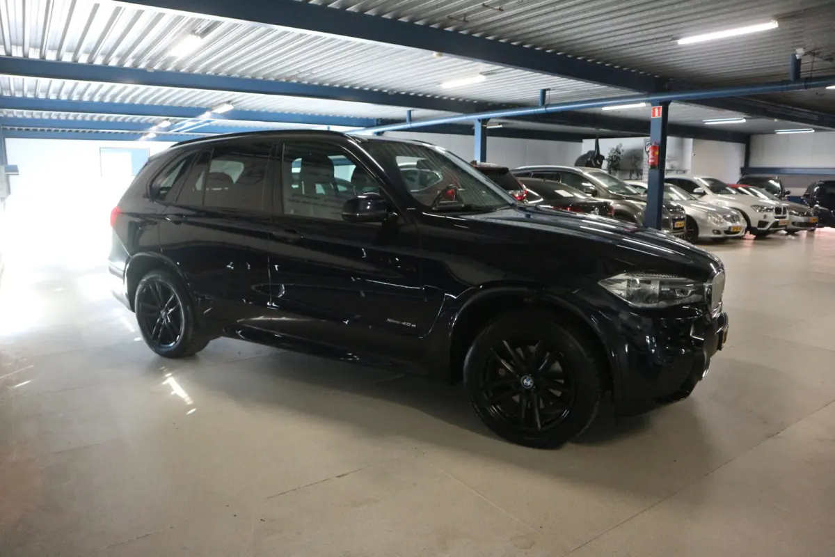 XDrive40e High Executive 12 MAANDEN GARANTIE/ TREKHAAK/ CARPLAY