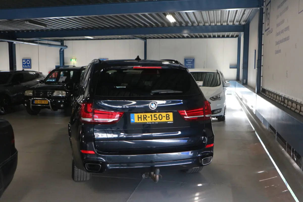 XDrive40e High Executive 12 MAANDEN GARANTIE/ TREKHAAK/ CARPLAY