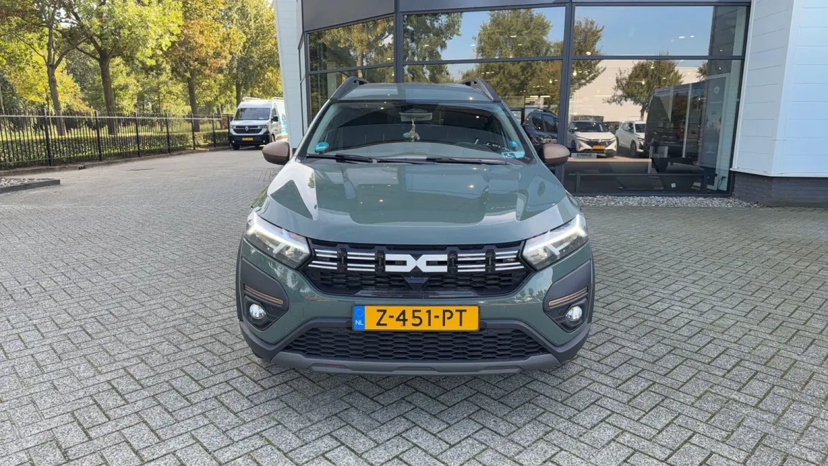 Hybrid 140 Extreme 7-zits | trekhaak | stoelverw. | navigatie | achteruitrijcamera|