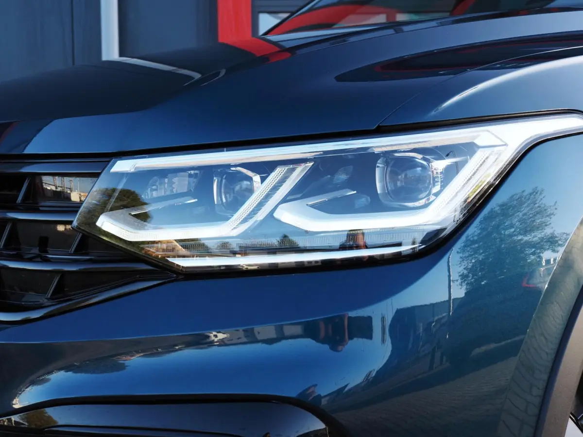1.4 TSI eHybrid R-Line 245PK | Leder | 360 | Pano | Keyless | Memory | Stoel & Stuurwielverwarming | Trekhaak | Adaptive | Digital Dash | Lane Assist | Matrix IQ Led | Carplay | Navi | Ambie