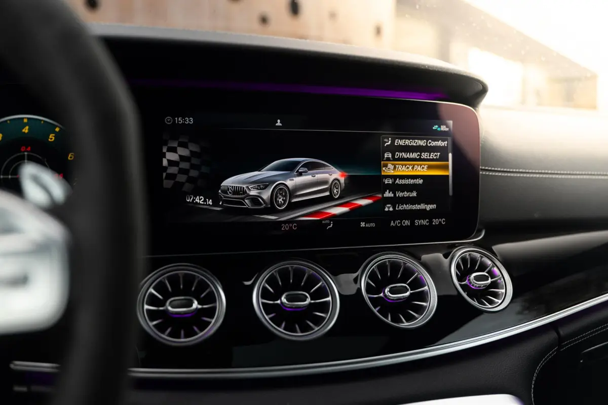 AMG 63 S 4MATIC+ | Aero-Pack | Keramisch | Rear-Entertainment | Night | Panorama | Memory | Soft-Close |