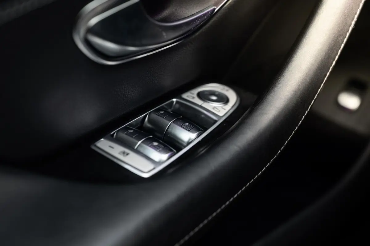 AMG 63 S 4MATIC+ | Aero-Pack | Keramisch | Rear-Entertainment | Night | Panorama | Memory | Soft-Close |