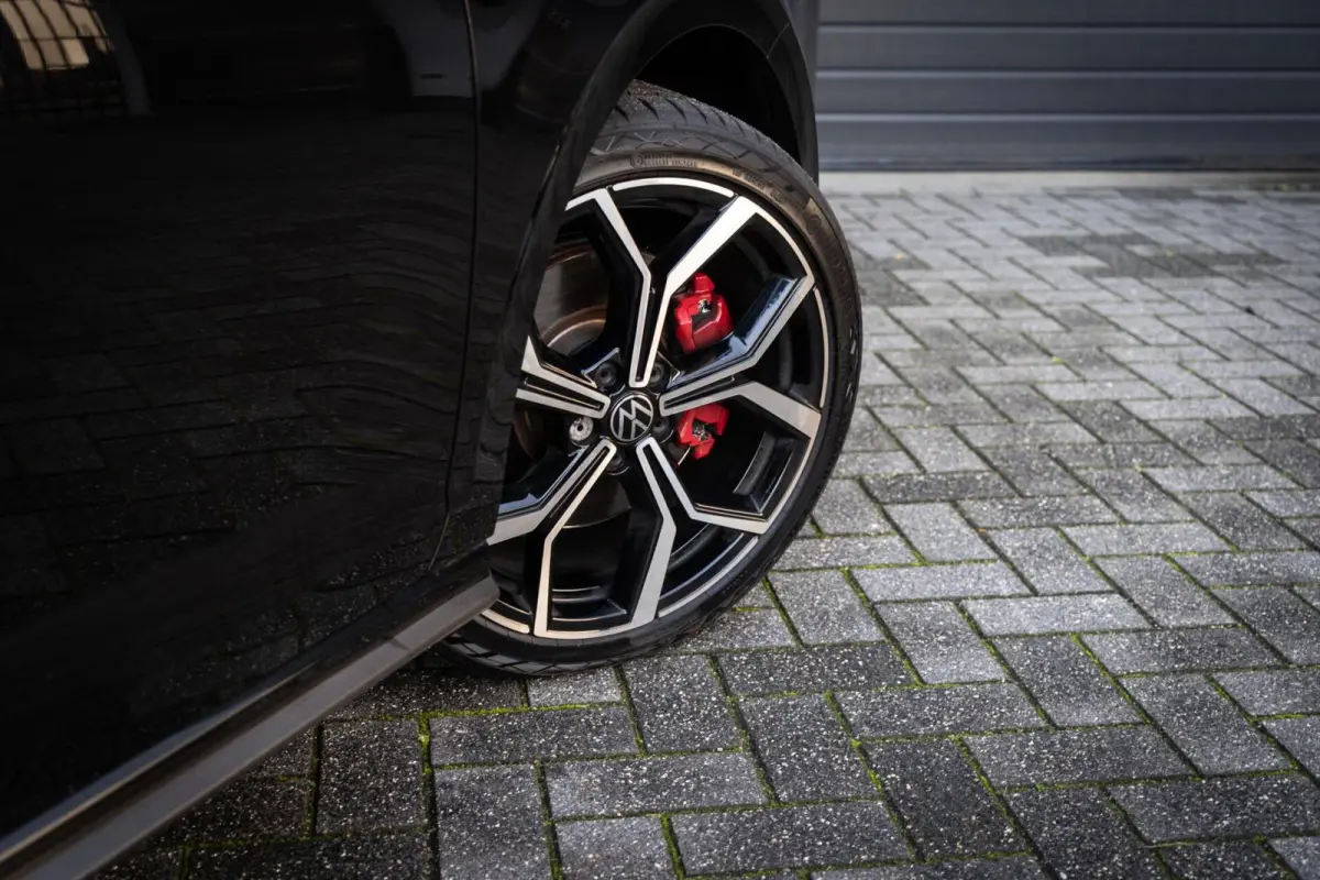 2.0 TSI GTI 207PK PANO / CAMERA / KEYLESS / BEATS / ACC / 18 INCH