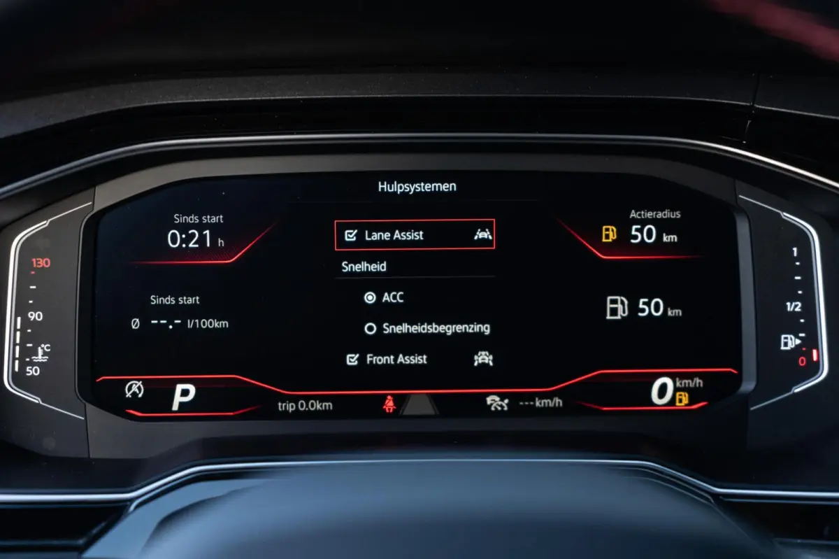 2.0 TSI GTI 207PK PANO / CAMERA / KEYLESS / BEATS / ACC / 18 INCH